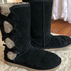 Koolaburra by UGG Suede Winter Boots with Fur